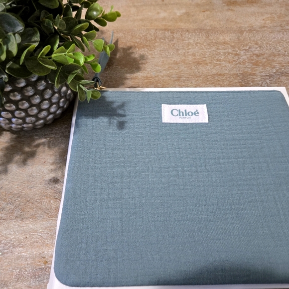 Brand New Chloe Parfum Makeup Bag and Clutch - Picture 4 of 5